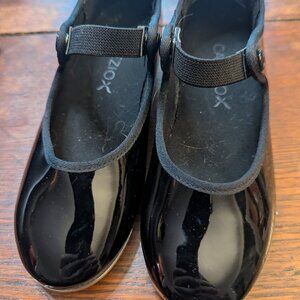 Capezio Black Tap Shoes, Kids Size 11.5